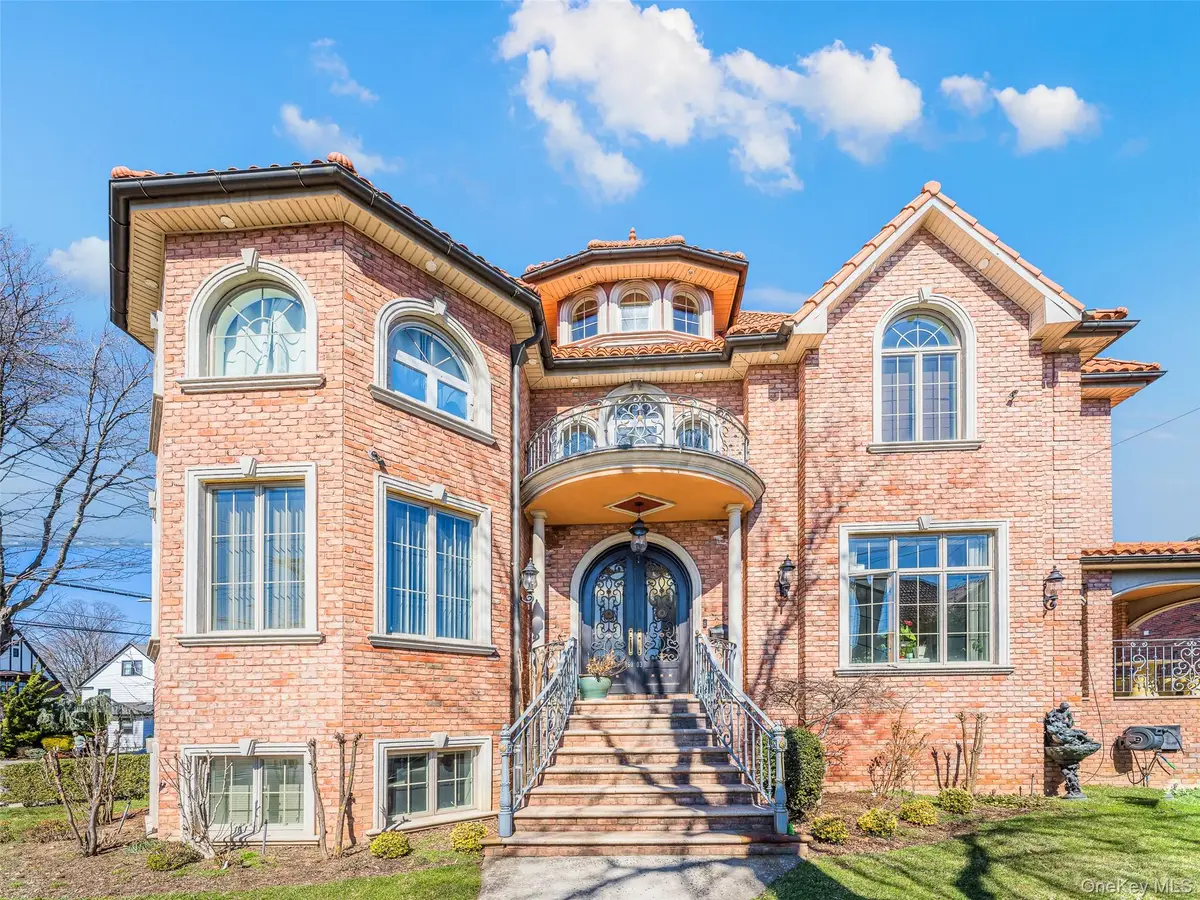 160-03 Cryders Lane, Whitestone, NY 11357 - #1
