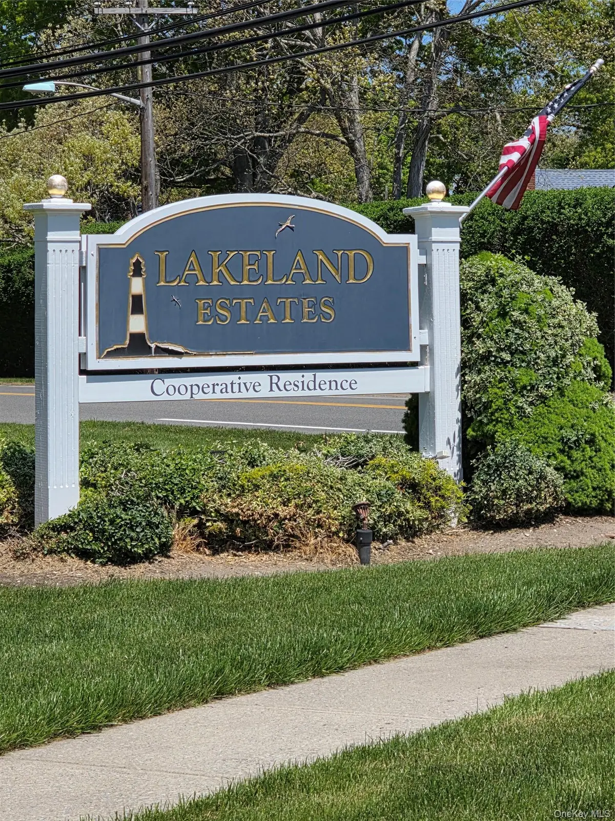 328 Lakeland Avenue #1A, Sayville, NY 11782 - #1
