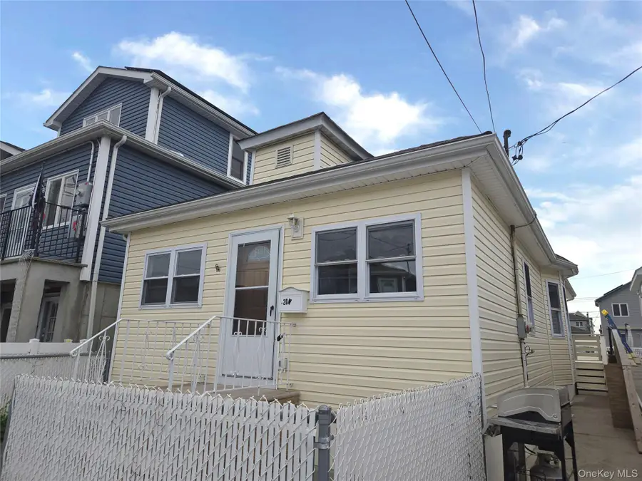 20 W 10th Road, Broad Channel, NY 11693 - #3
