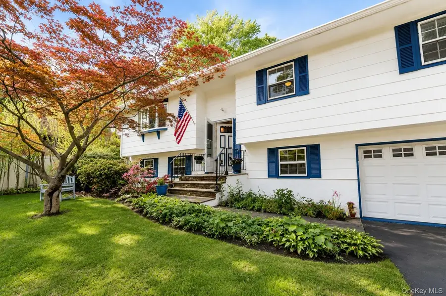 22 Di Rubbo Drive, Cortlandt Manor, NY 10567 - #2