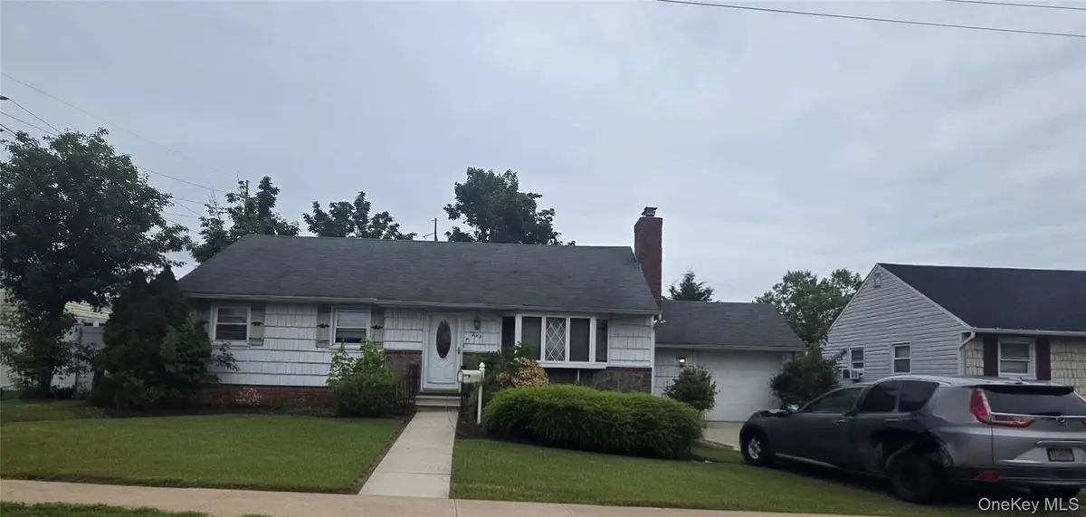 224 Ohio Street, Hicksville, NY 11801 - #1