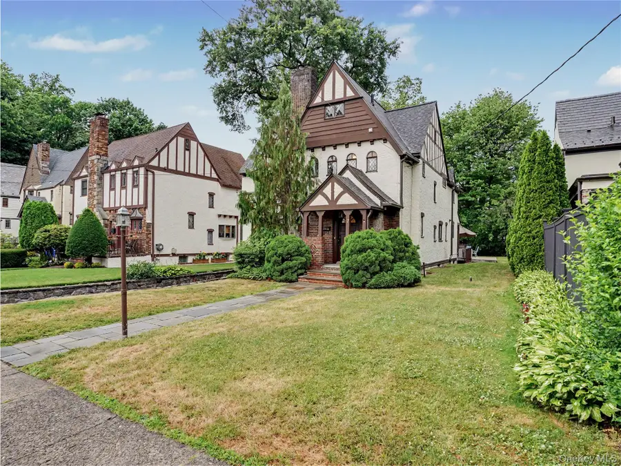 7 Huntwood Place, Mount Vernon, NY 10552 - #2