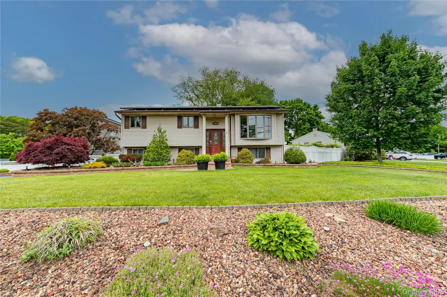 1603 Lad Avenue, Medford, NY 11763 - #2