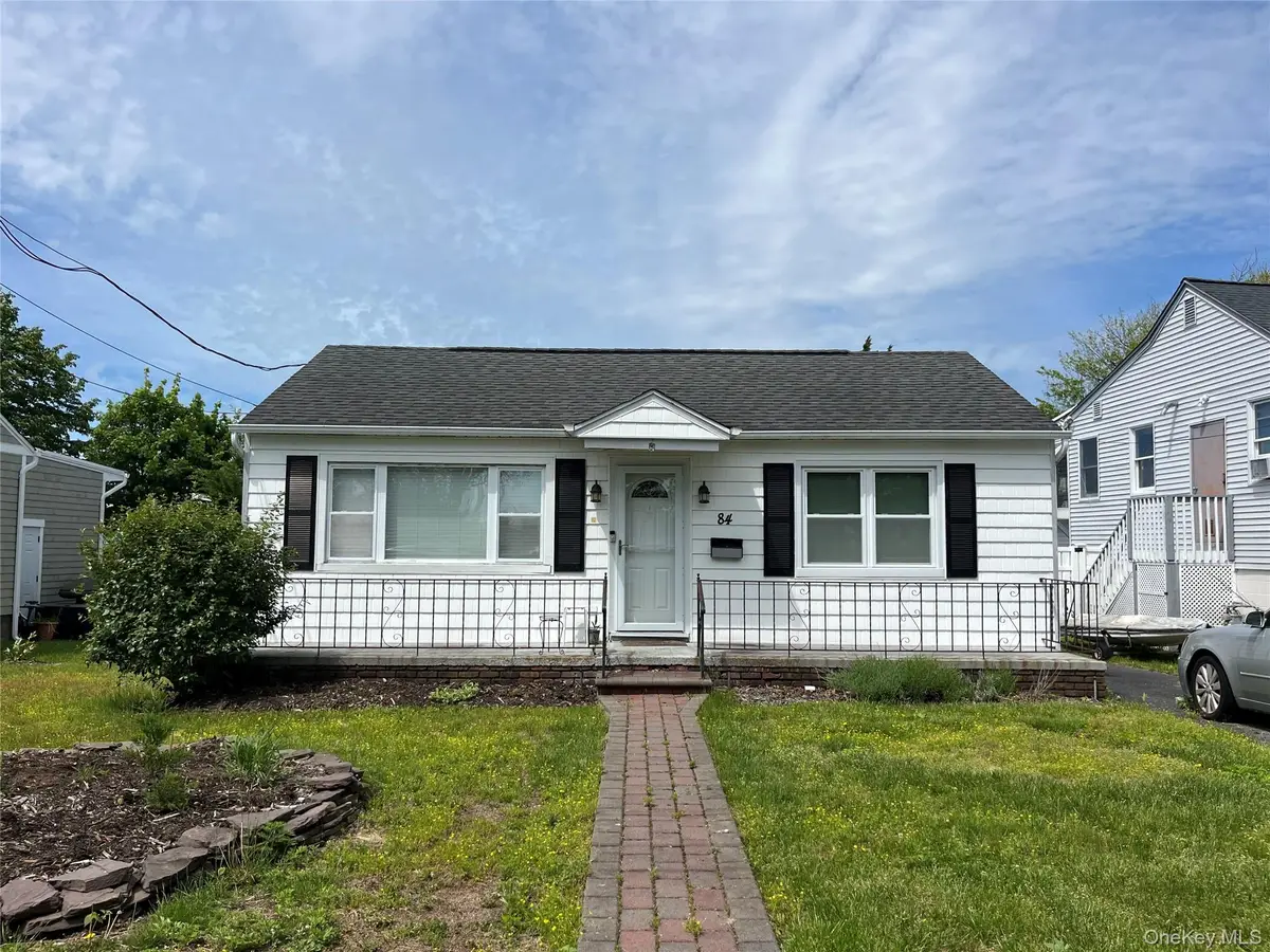 84 Boylan Lane, Blue Point, NY 11715 - #1