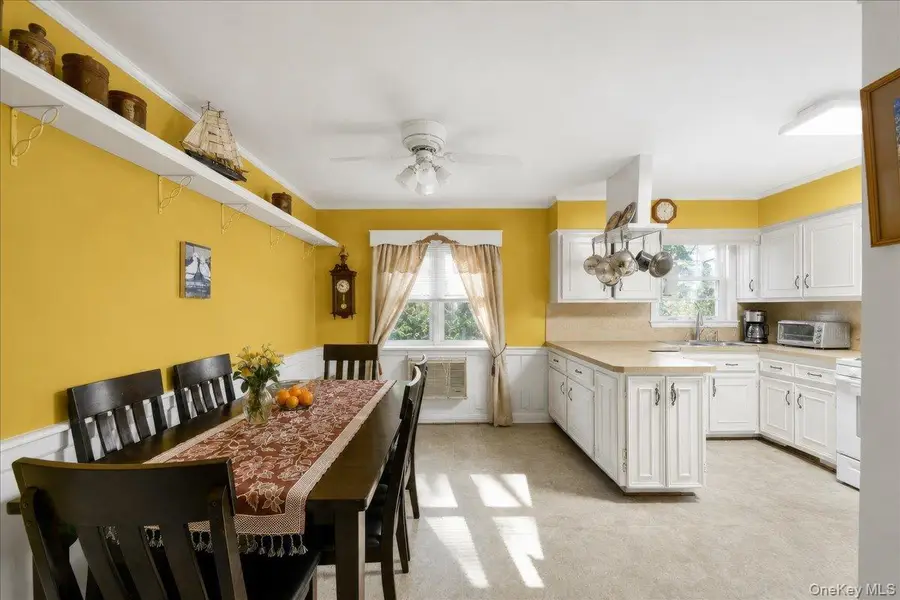 2571 Seymour Avenue, Bronx, NY 10469 - #3
