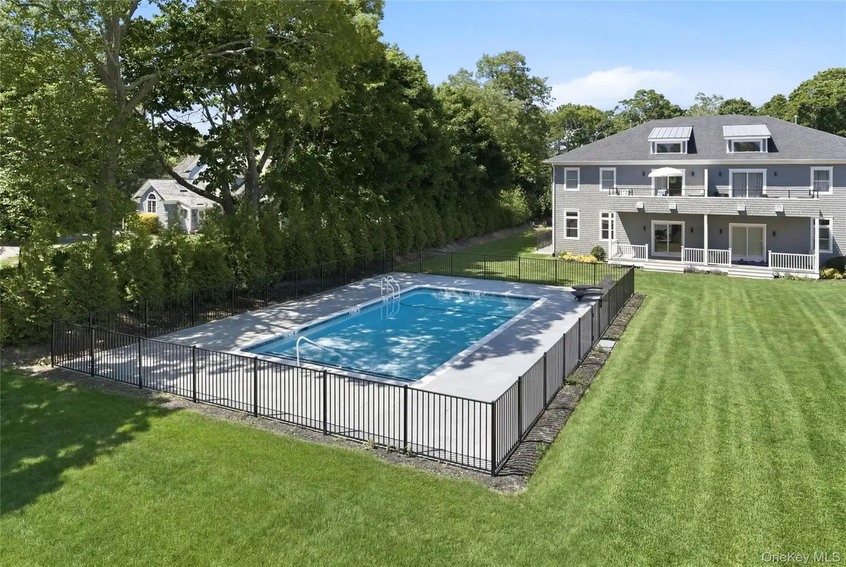 19 Montauk Highway #9, Westhampton, NY 11977 - #1