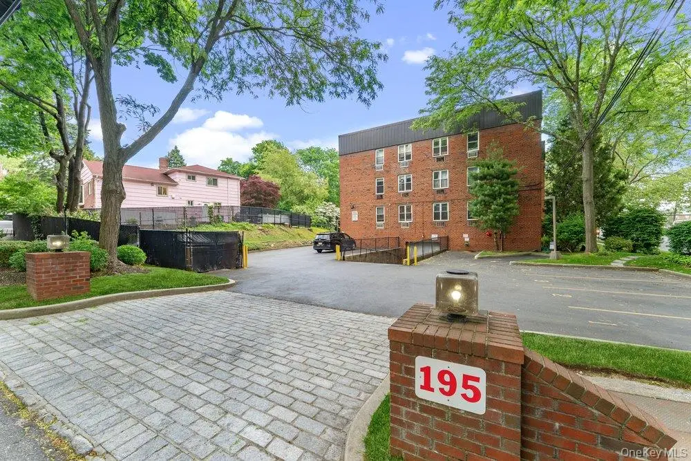 195 South Middle Neck Road #1F, Great Neck, NY 11021 - #1