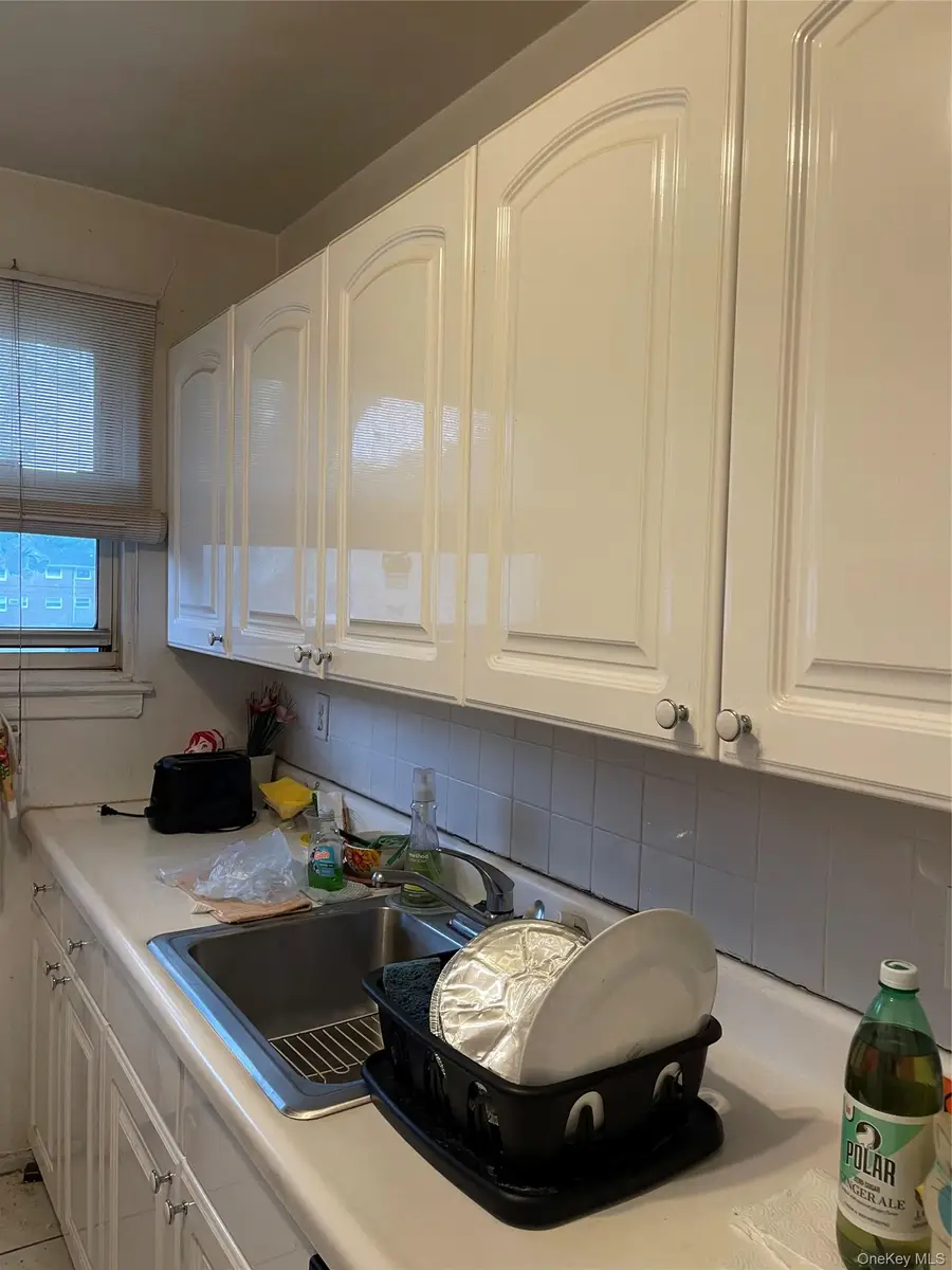 81-14 Langdale Street #249B, New Hyde Park, NY 11040 - #3
