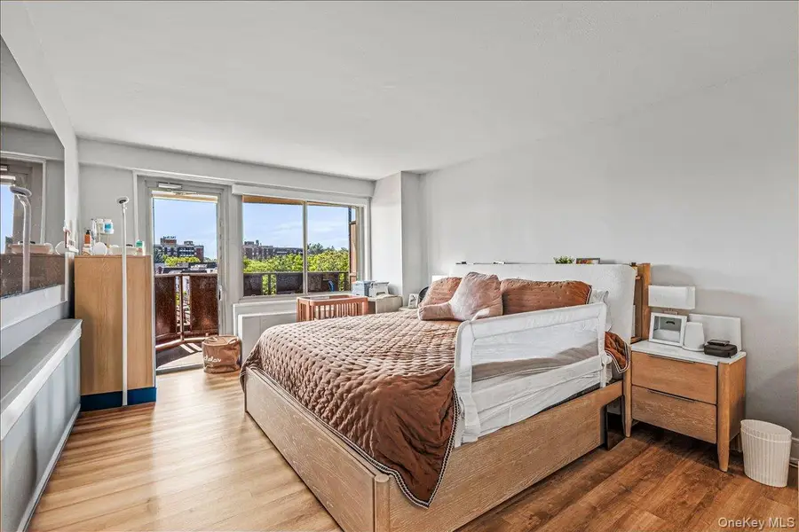 18-15 215th Street #5N, Bayside, NY 11360 - #3