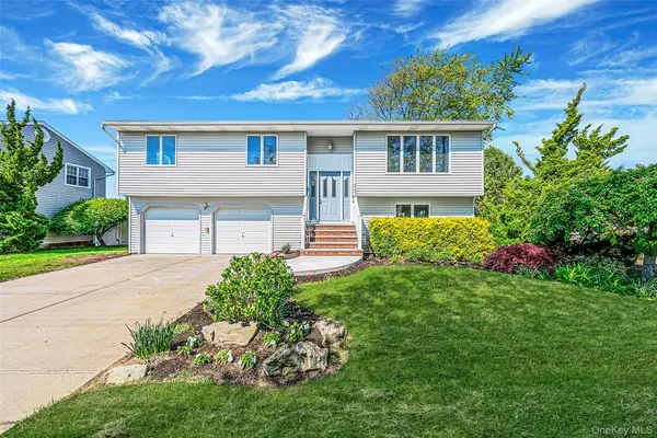 63 Ripplewater Avenue, Massapequa, NY 11758