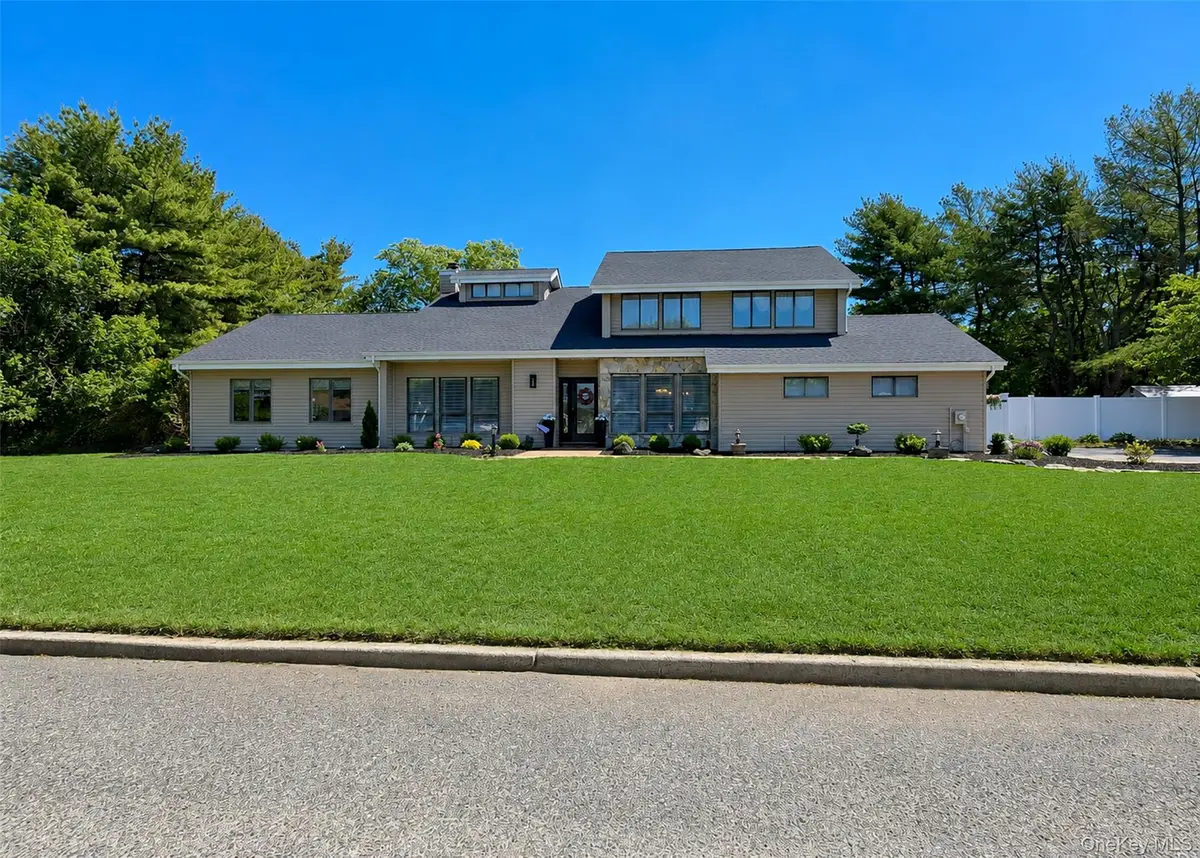 25 Vineyard Way, Mount Sinai, NY 11766 - #1
