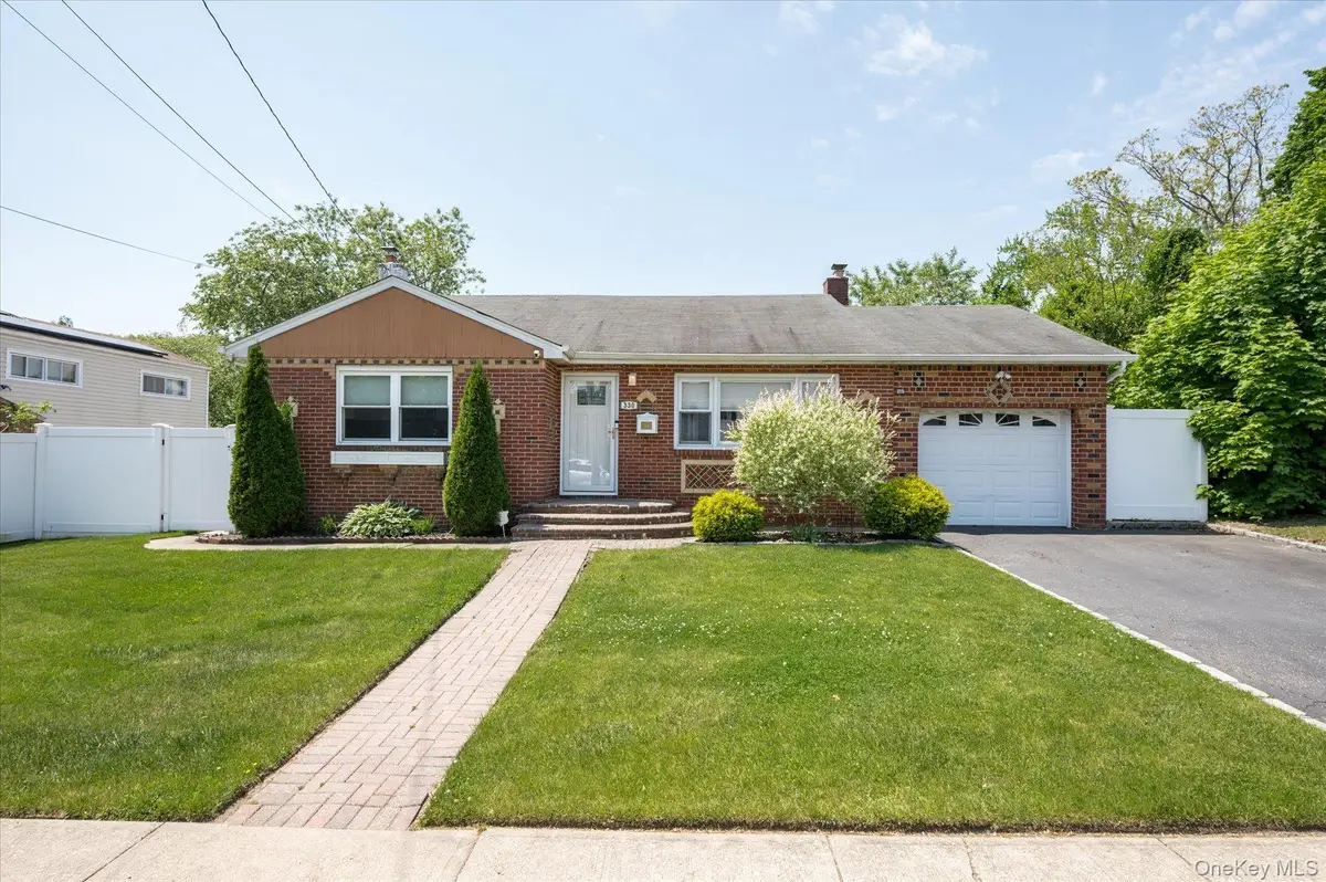 330 Woods Road, North Babylon, NY 11703 - #1