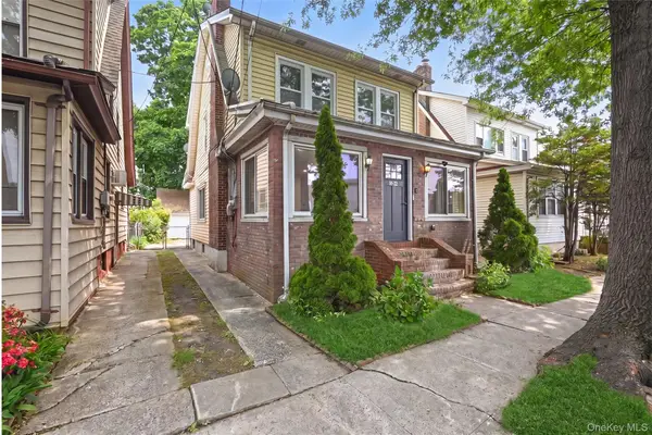 9122 Springfield Boulevard, Queens Village, NY 11428