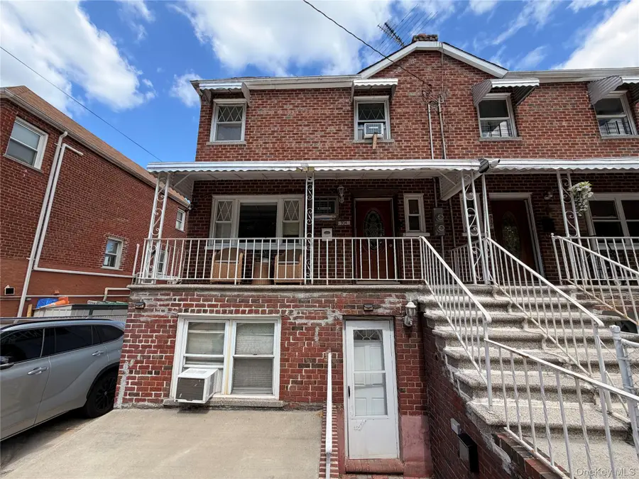 934 Balcom Avenue, Bronx, NY 10465 - #3
