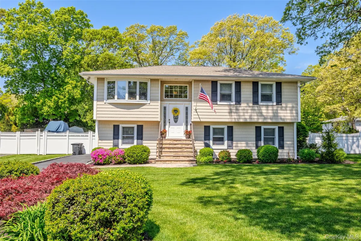 46 Hewitt Boulevard, Center Moriches, NY 11934 - #1