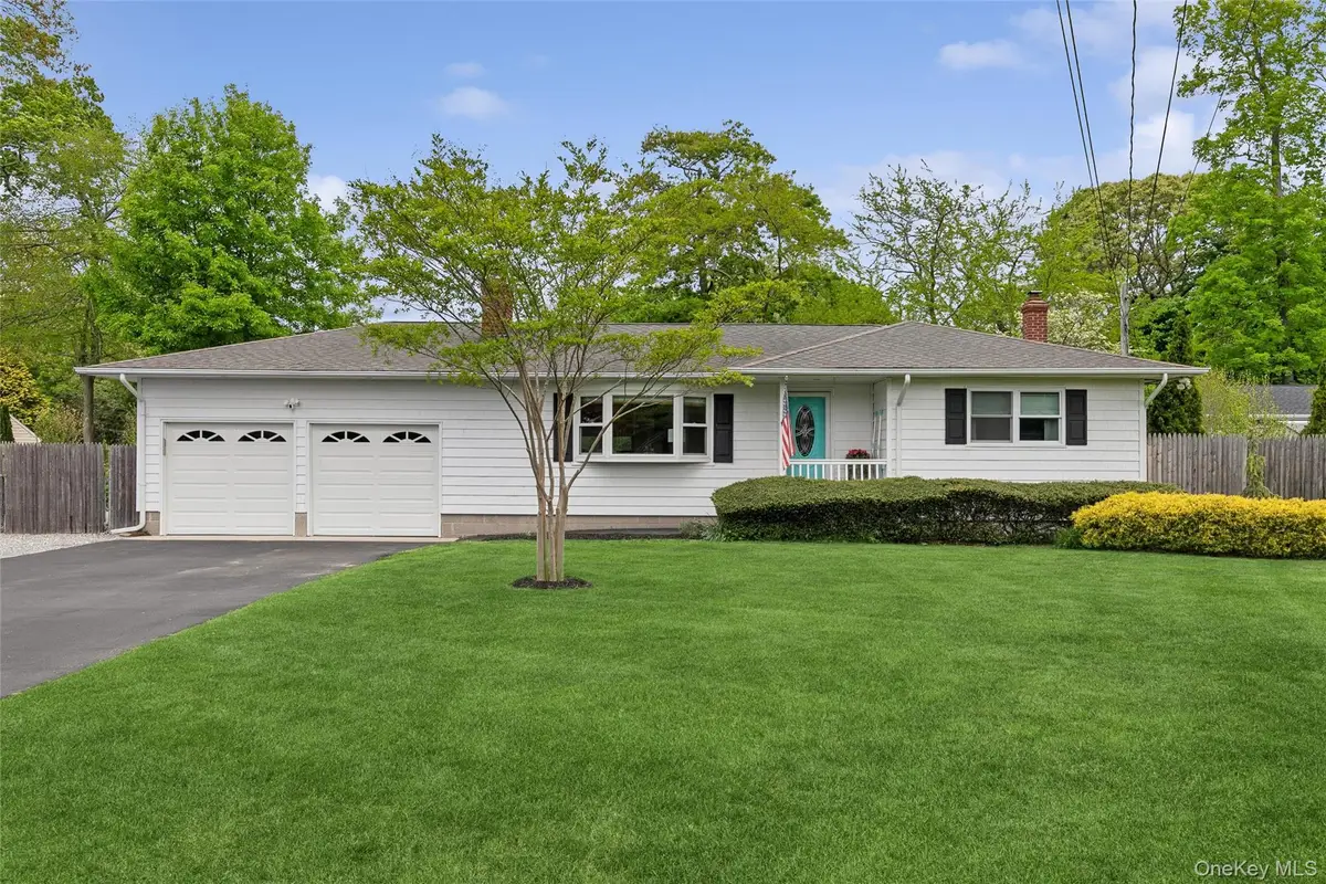 89 Woodlawn Avenue, East Moriches, NY 11940 - #1
