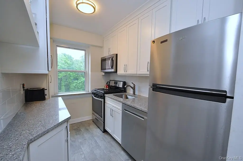 235 Garth Road #A5B, Scarsdale, NY 10583 - #1