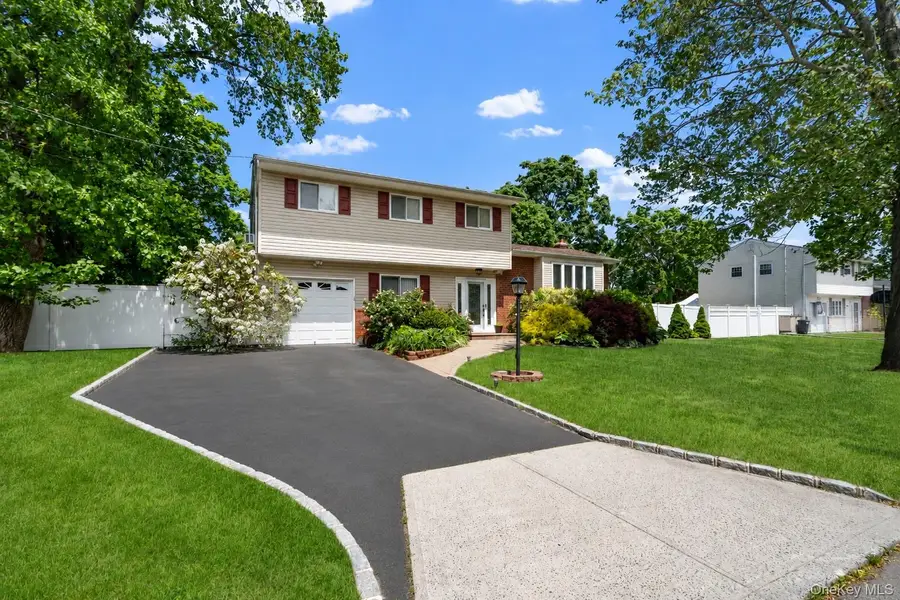 107 Clinton Avenue, Port Jefferson Station, NY 11776 - #3