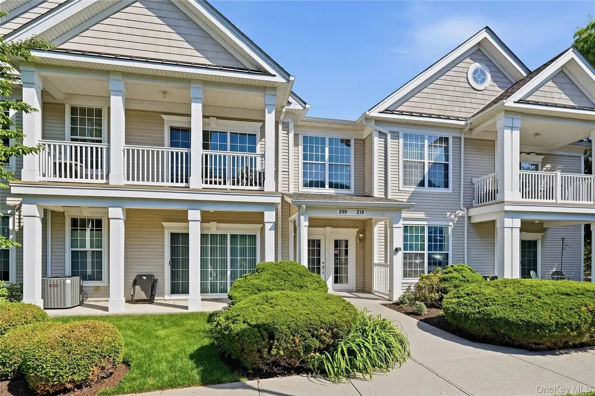 204 Saratoga Lane, Fishkill, NY 12524 - #1