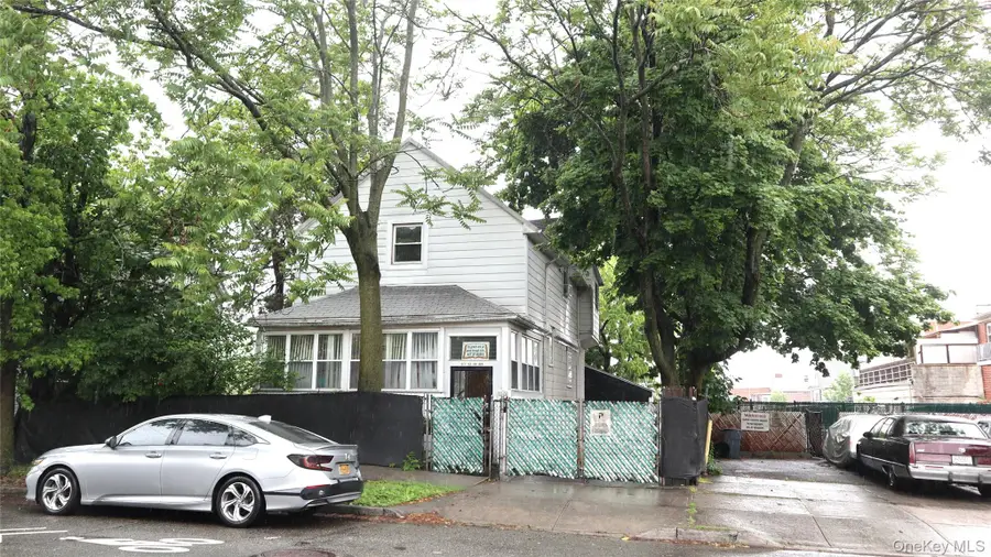 211-53 46th Avenue, Bayside, NY 11361 - #2