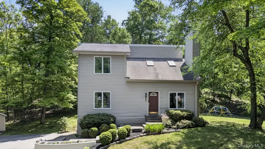 305 Oak Lane, Newburgh, NY 12550 - #2