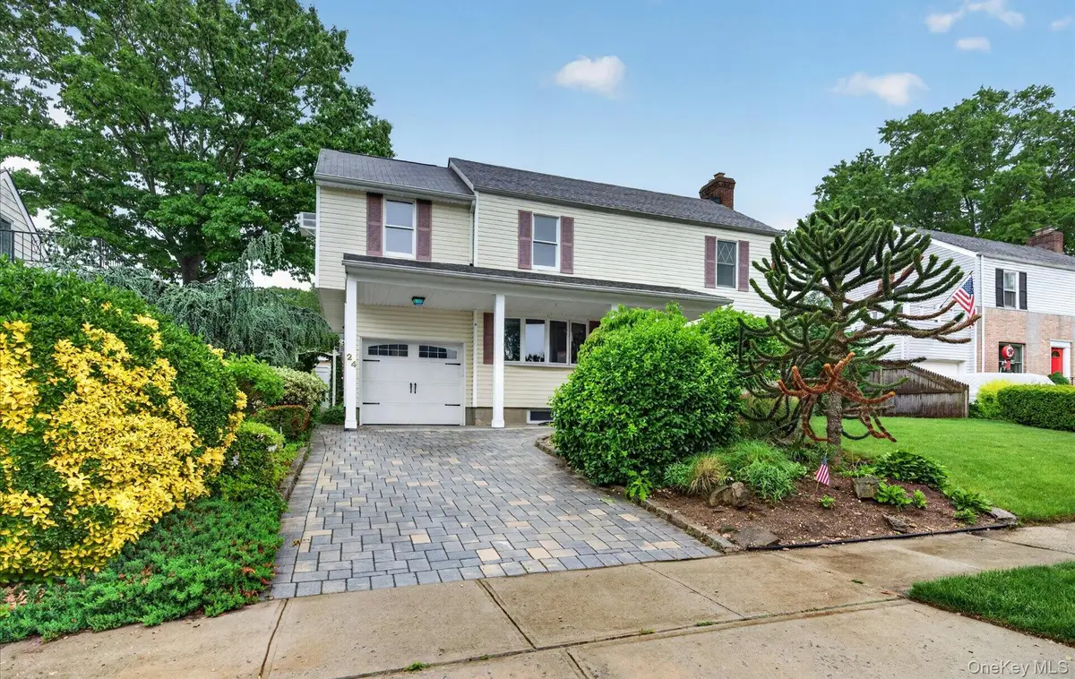 24 Purdue Road, Glen Cove, NY 11542 - #1