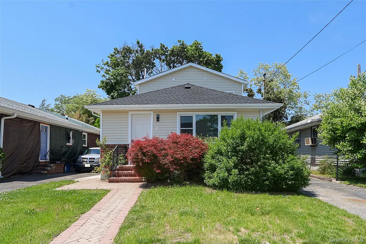37 Lancaster Place, Hempstead, NY 11550 - #1