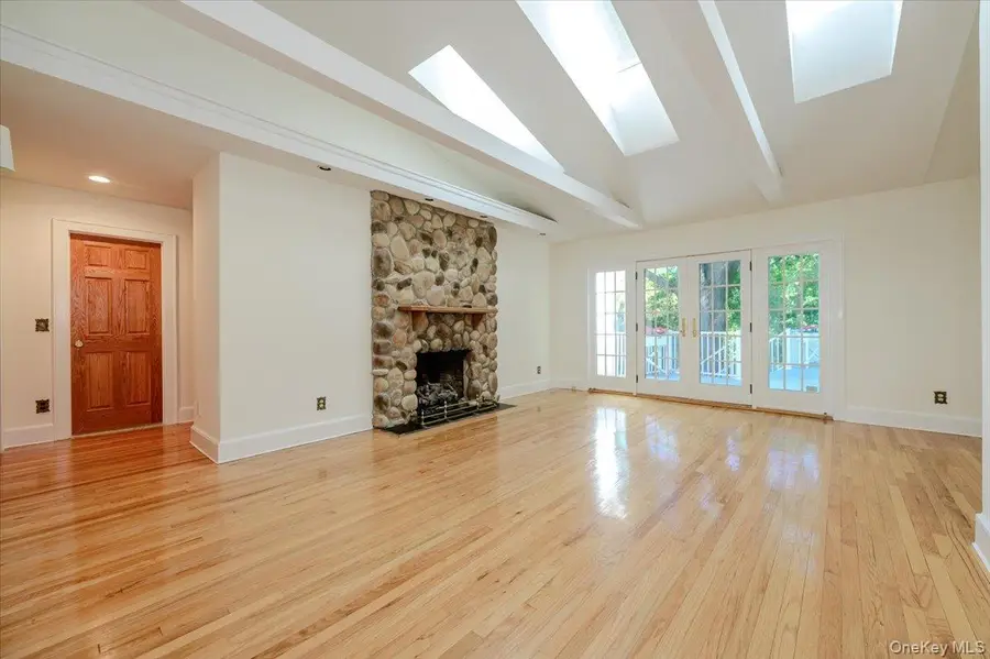 4 Lower Drive, Huntington Bay, NY 11743 - #3