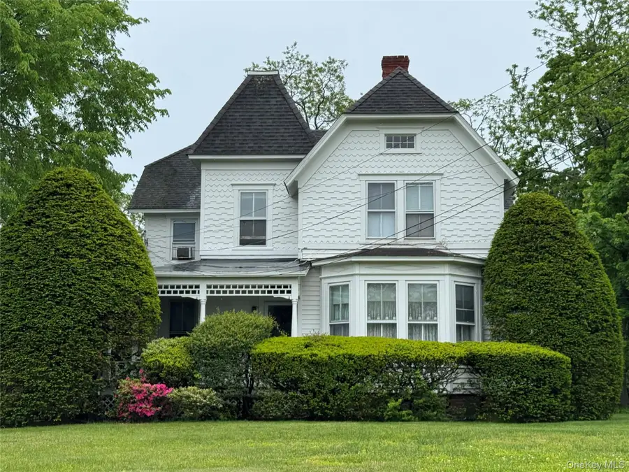 454 Main Street, Center Moriches, NY 11934 - #2