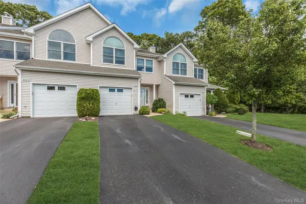 3402 Willow Pond Drive, Riverhead, NY 11901
