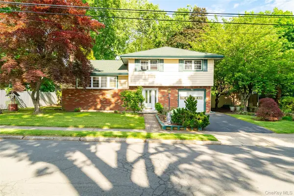 2 Forest Knoll Drive, Suffern, NY 10901