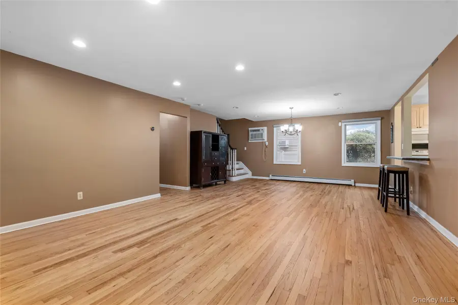 3 Cheshire Road, Bethpage, NY 11714 - #3