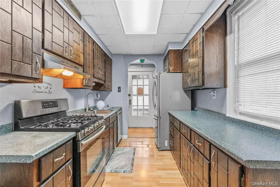 240 N Fulton Avenue, Mount Vernon, NY 10552 - #2