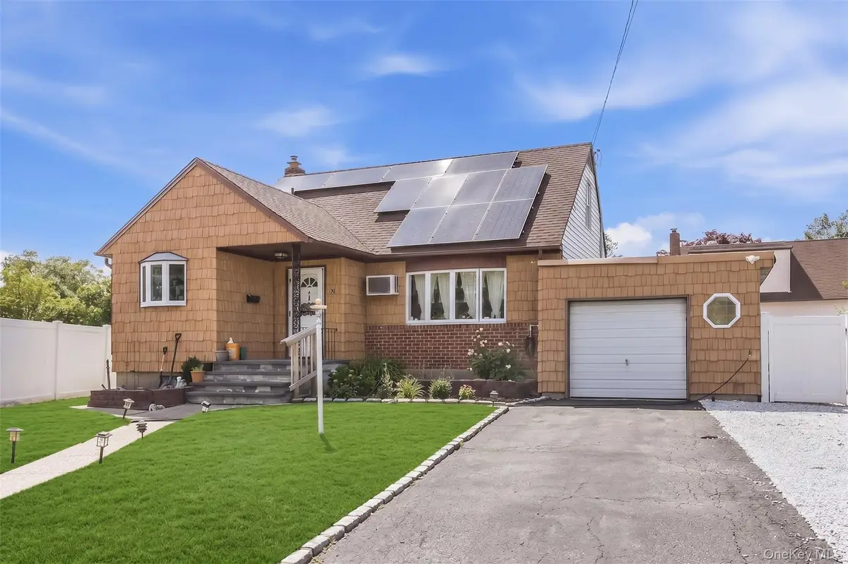 21 Robert Avenue, Massapequa, NY 11758 - #1