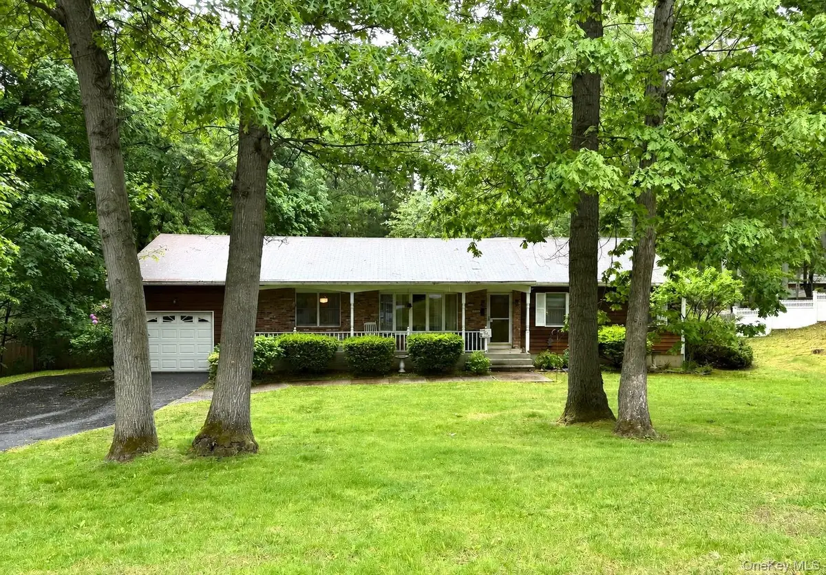33A Hillside Avenue, Saint James, NY 11780 - #1