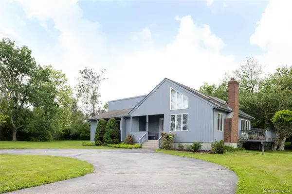 100 Bayberry Lane, Southold, NY 11971