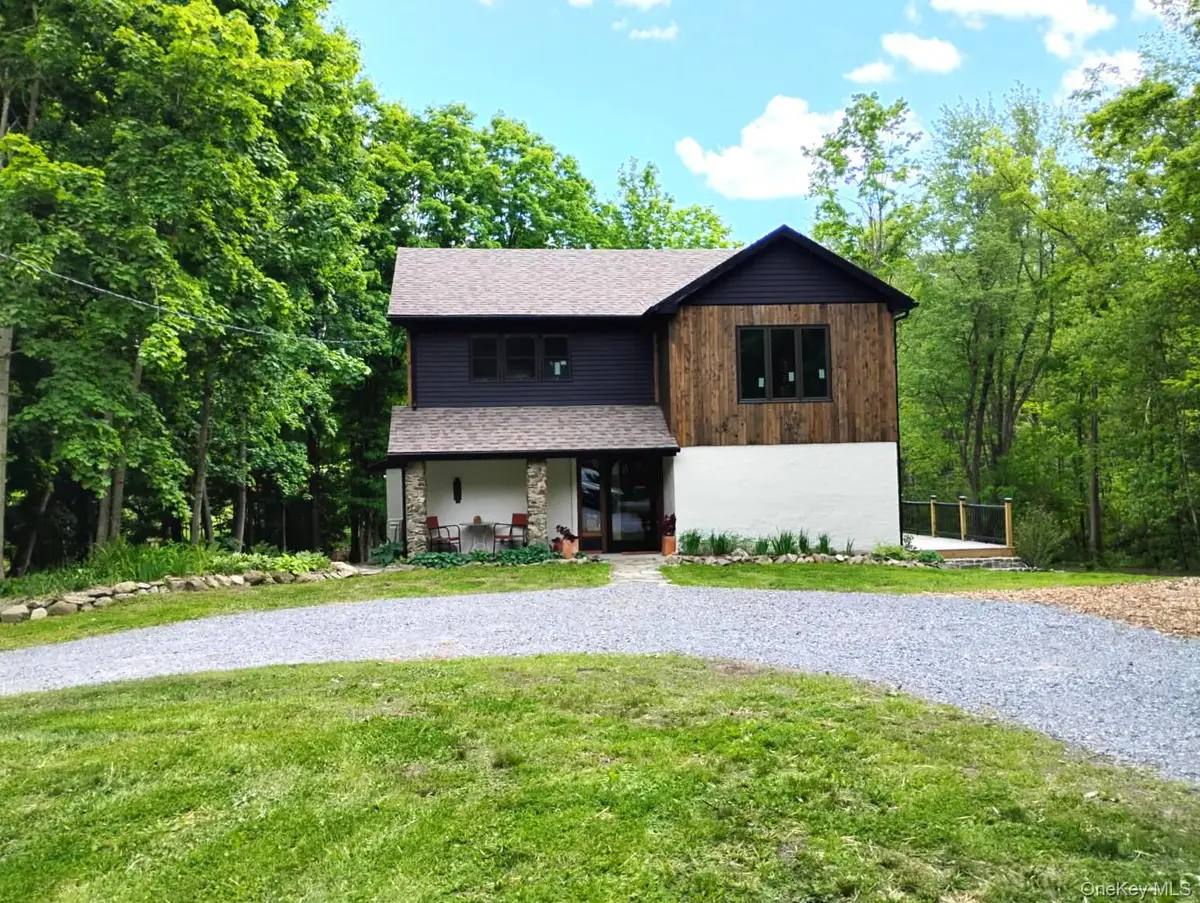 17 Gretna Hill Road, Pleasant Valley, NY 12569 - #1
