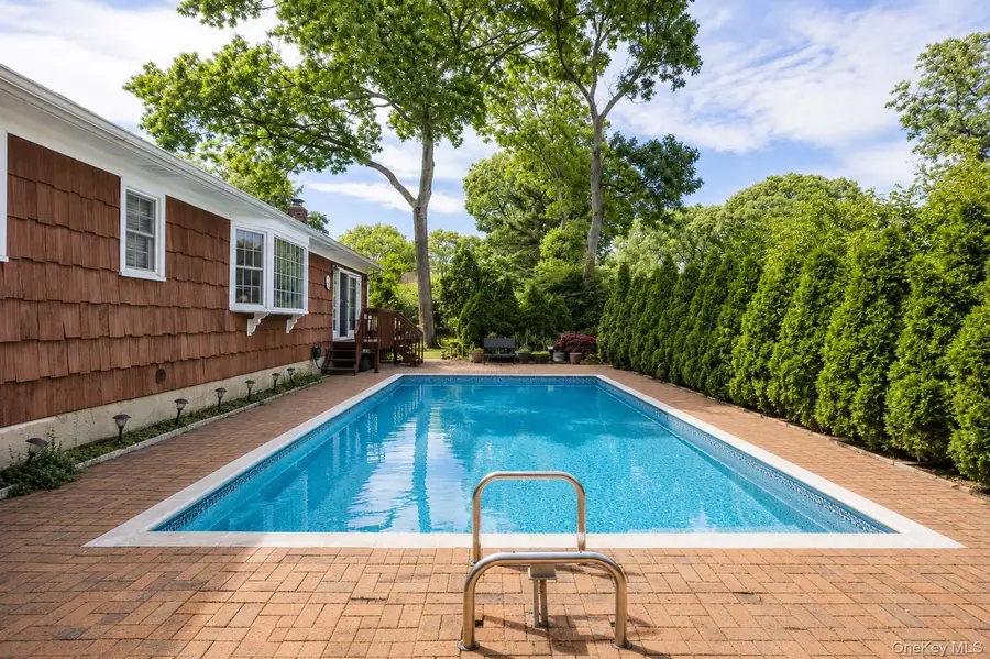 3 Boston Avenue, Medford, NY 11763 - #3