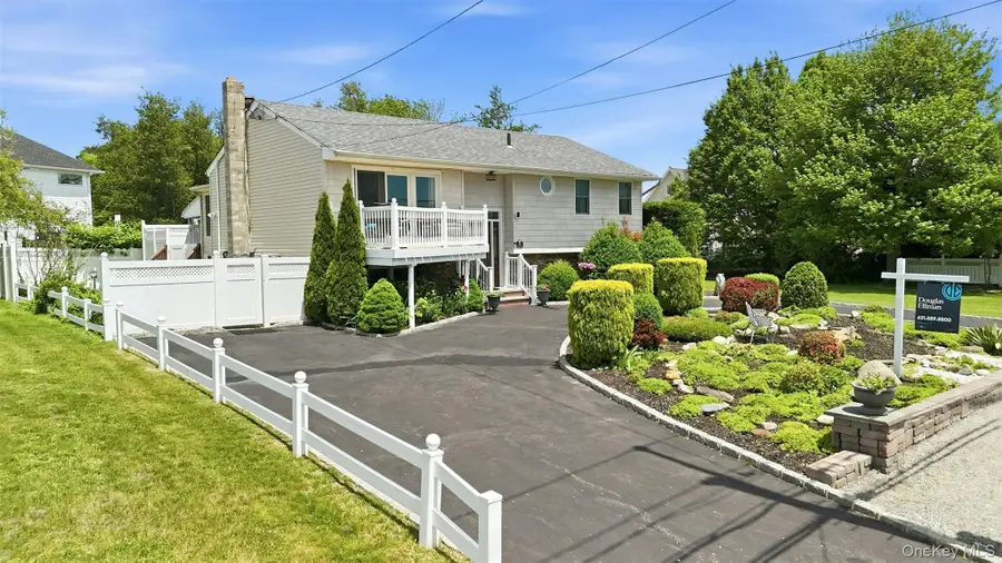 661 Shore Drive, Oakdale, NY 11769 - #3