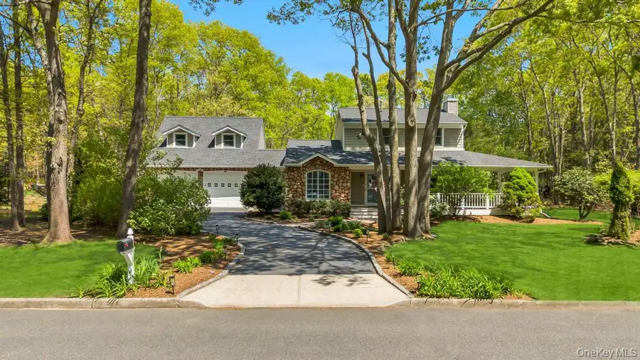 5 Barbara Anne Street, Manorville, NY 11949 - #2