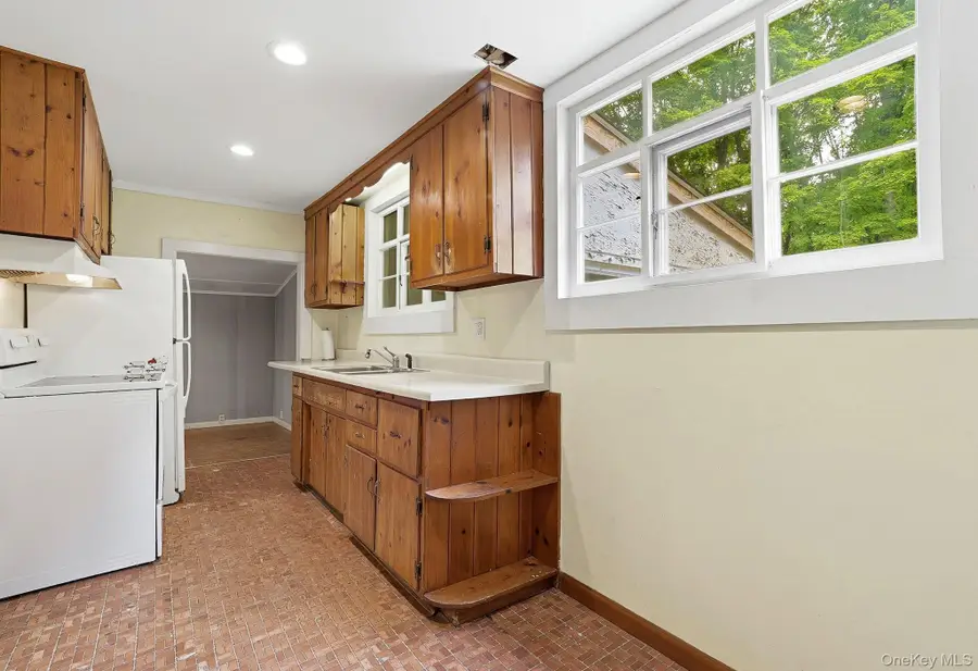16 Hornbeck Road, Poughkeepsie, NY 12603 - #2