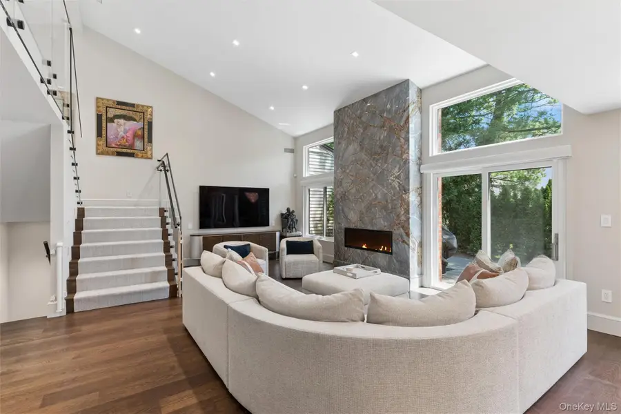 227 Ibis Court, Manhasset, NY 11030 - #3