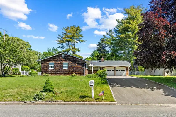 15 Quist Lane, Nesconset, NY 11767
