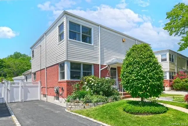6720 211th Street, Oakland Gardens, NY 11364 - #3