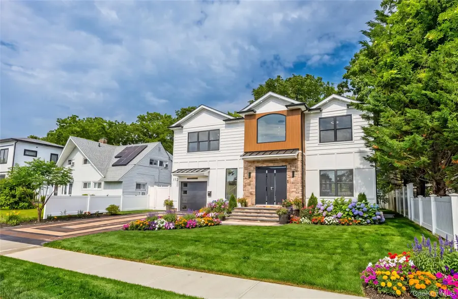 172 Choir Lane, Westbury, NY 11590 - #3