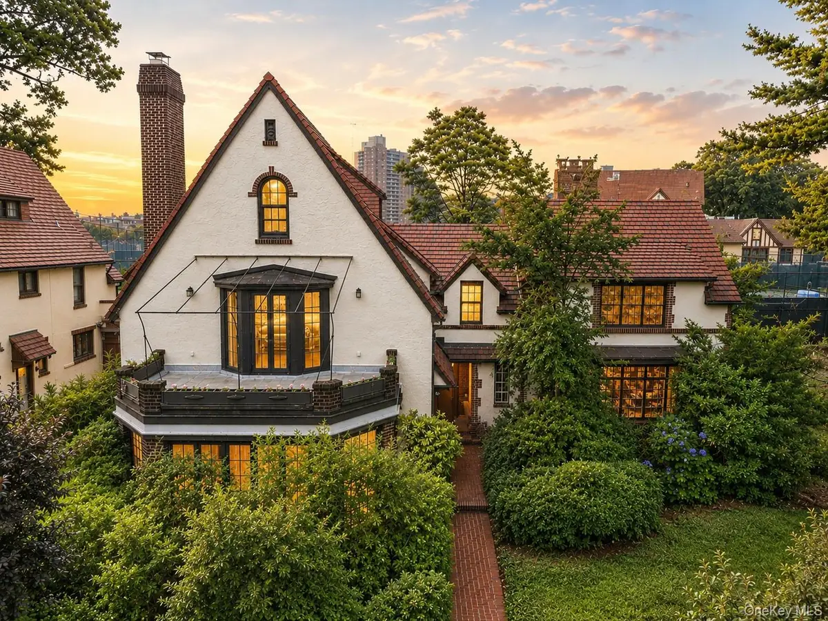 64 Dartmouth Street, Forest Hills, NY 11375 - #1