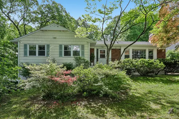 62 Mohegan Road, Larchmont, NY 10538
