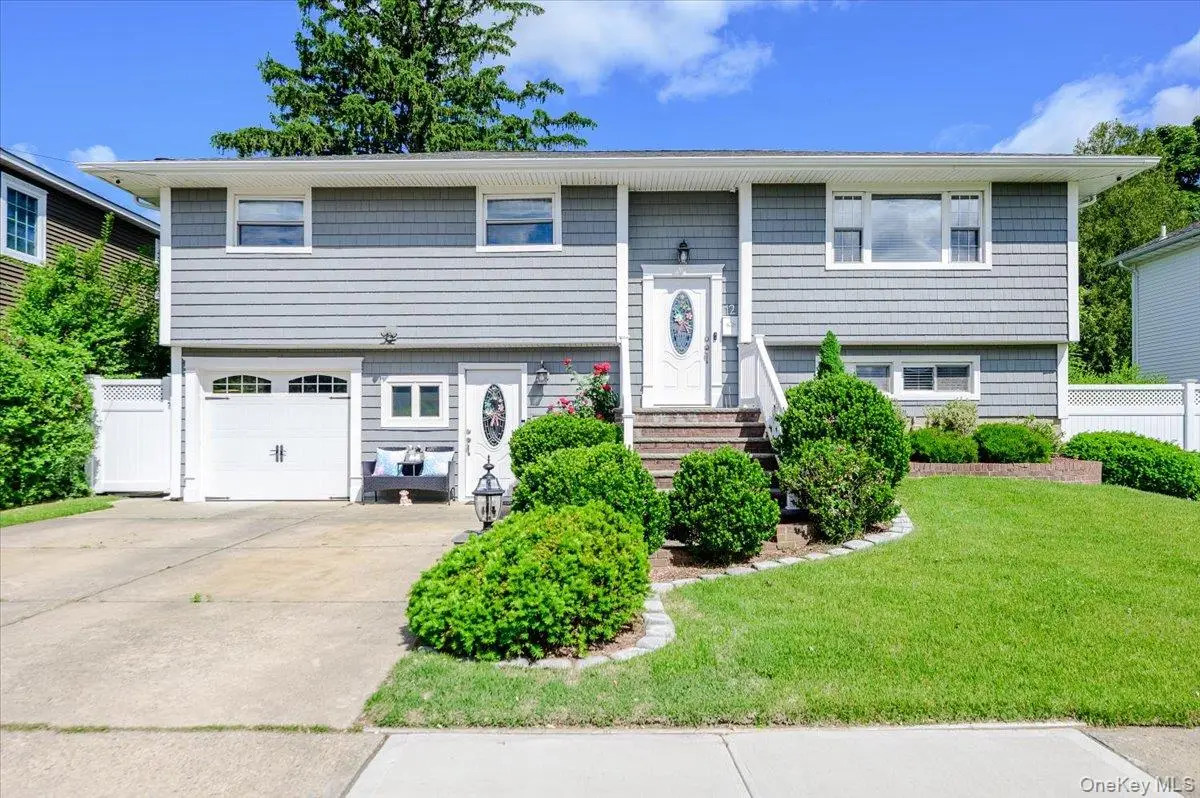 12 Northern Parkway E, Plainview, NY 11803 - #1