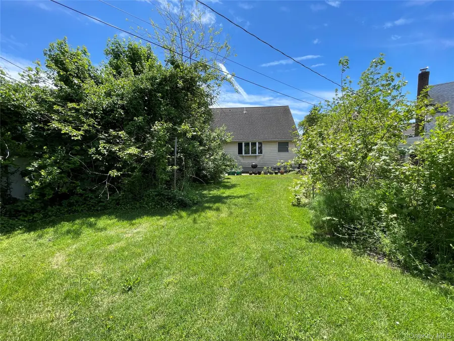 2043 Paddock Road, Seaford, NY 11783 - #2