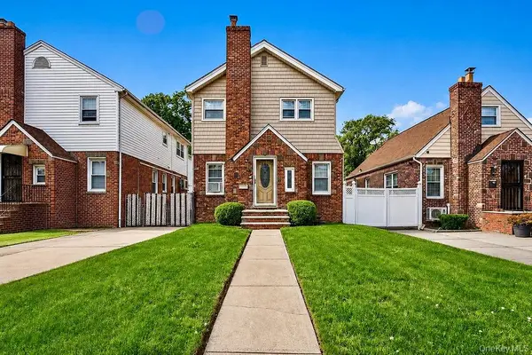 151-27 11th Avenue, Whitestone, NY 11357